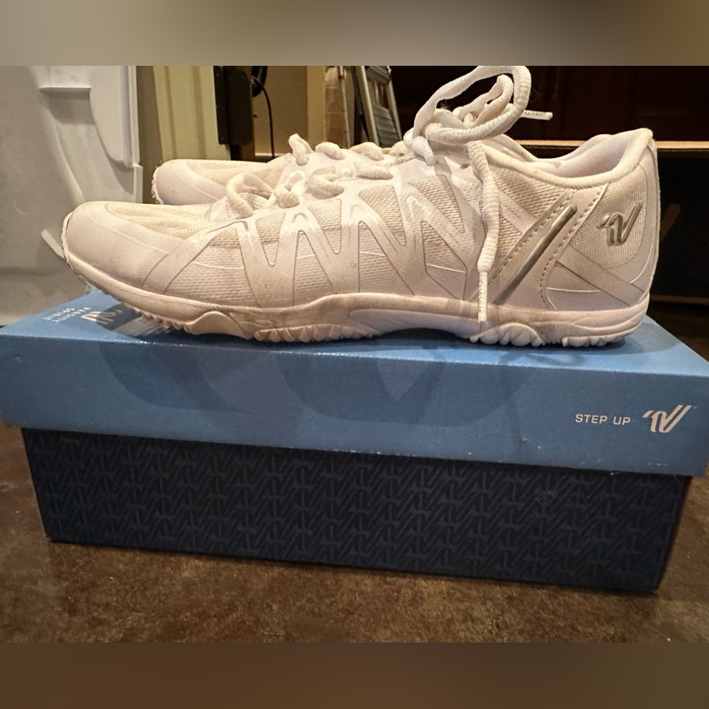 Varsity Edge Cheer Shoes
